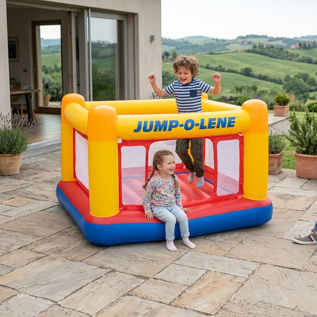 Trampolina 174 cm na prostranoj terasi vikendice tokom bezbedne igre mališana