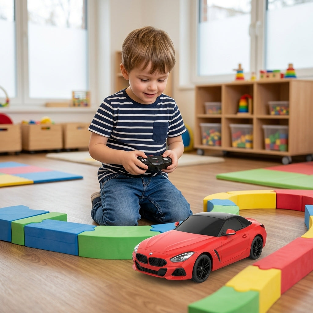 Auto na daljinski BMW 43 cm u igraonici vrtića na glatkom podu