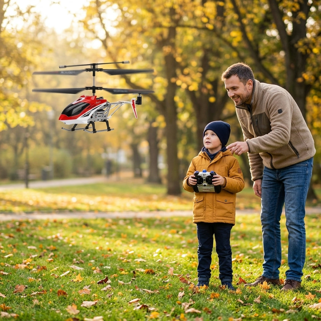 Helikopter na daljinski crveni leti iznad trave u gradskom parku